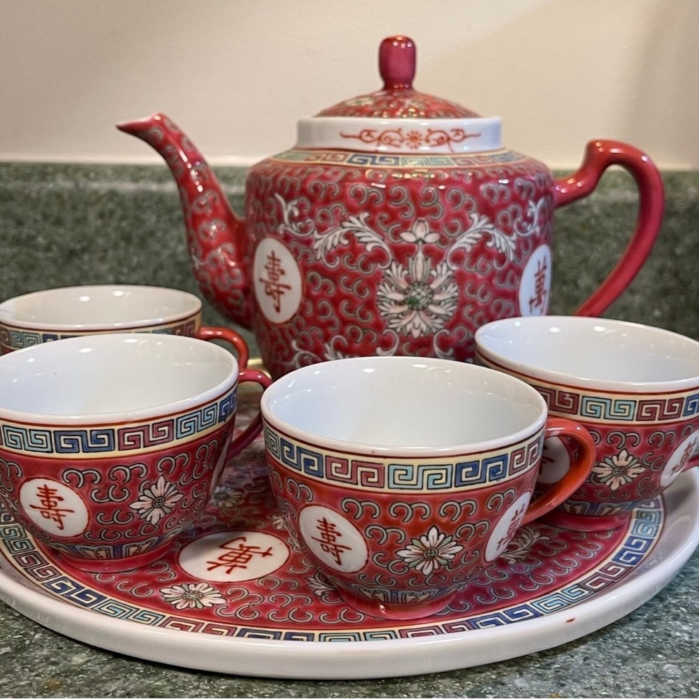 Red Porcelain Chinese Teapot Set Mun Shou Longevity Pattern